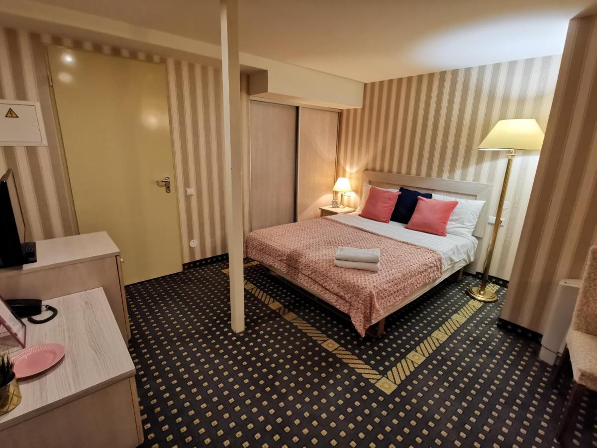 Las Vegas Rooms Wilno Zewnętrze zdjęcie